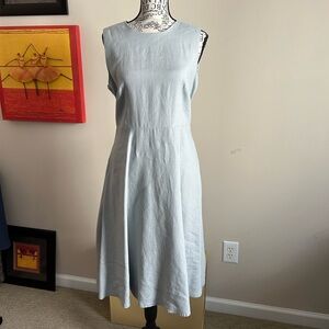 Elegant Sleeveless Light Blue Linen Midi Dress with side pockets